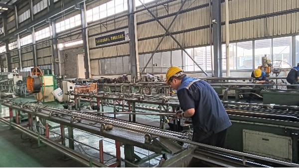 太陽能推桿一般用什么材質的不銹鋼管比較好